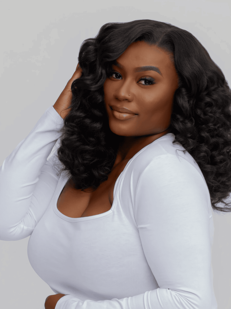 Extensions, cheveux naturels premium, cheveux vierges indiens, cheveux remy, texture afro naturelle, étirée et maîtrisé par Othentique Hair Boutique en ligne Paris